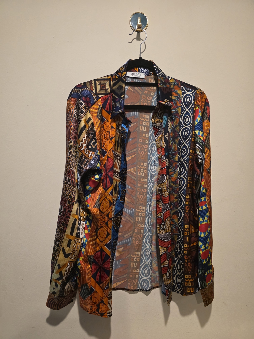Unbreak.it Vibrant Multicolor Geometric Button-Up Shirt Size Large